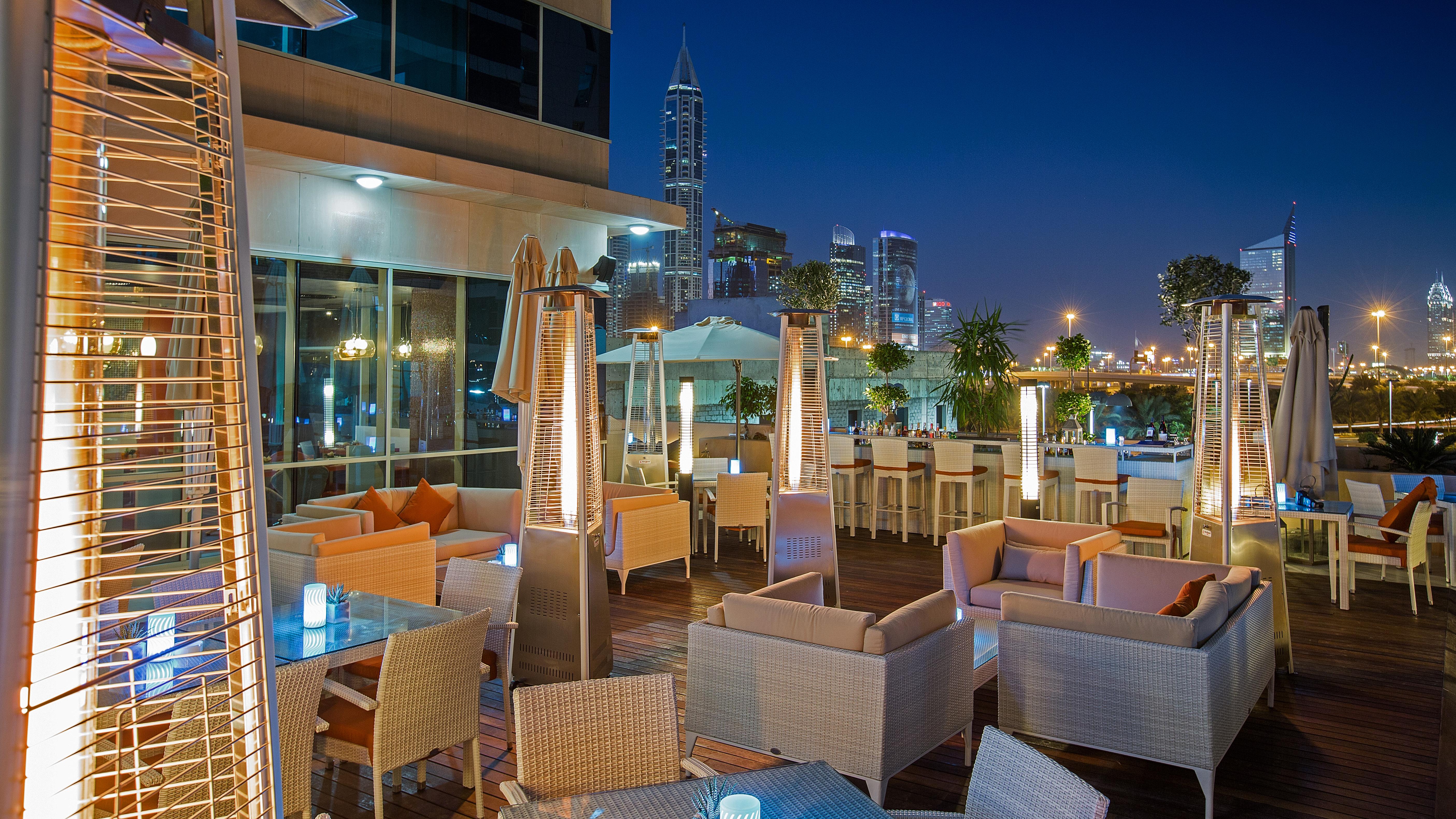 Pullman Jumeirah Lakes Towers Hotel